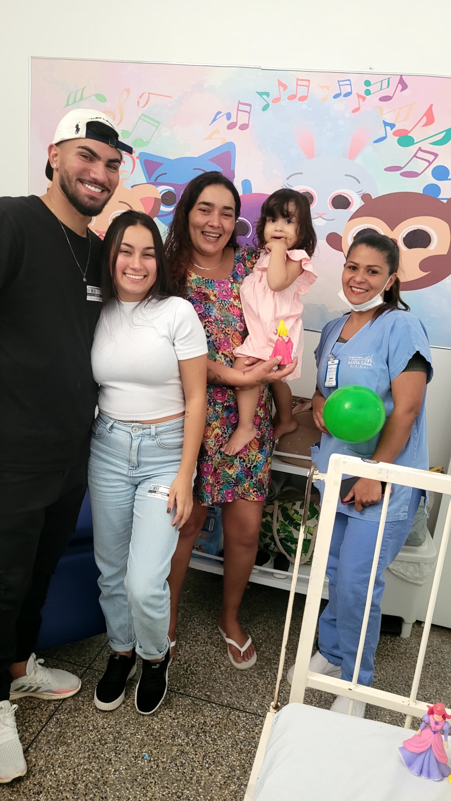 ANIVERSÁRIO COM AMOR E ACOLHIMENTO NA PEDIATRIA DA SANTA CASA DE BIRIGUI